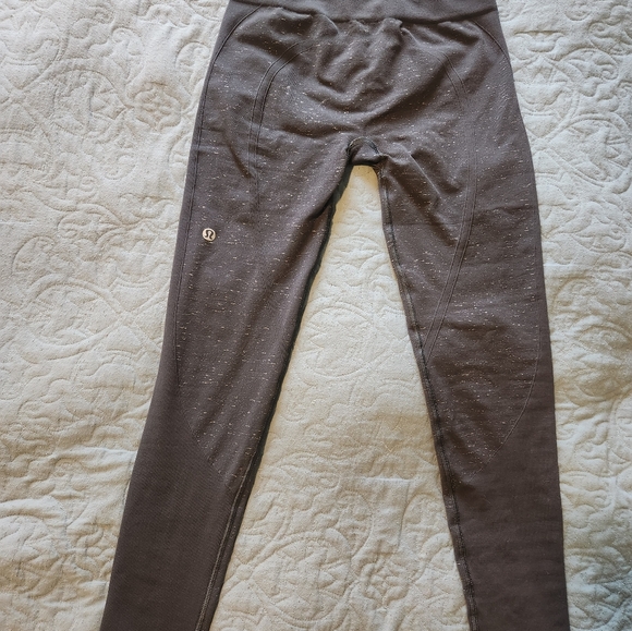 Lululemon leggings - Picture 2 of 4